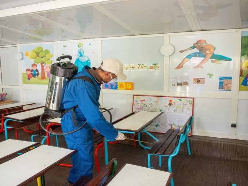 أرقام مخيفة..إصابة 5802 تلميذ بالفيروس وإغلاق 196 مؤسسة تعليمية بالمغرب