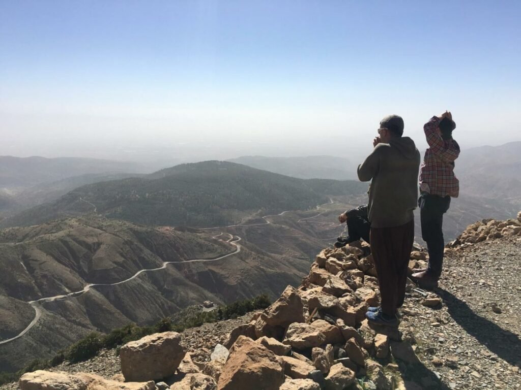 لجنة مختلطة تُغلق فندقًا بتيزي نتاست لعدم مطابقة إصلاحاته لمعايير السلامة بعد الزلزال