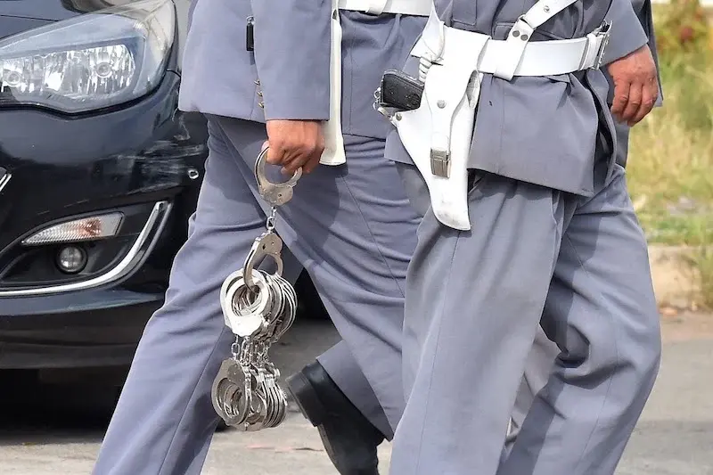 الديستي والدرك الملكي يفككان عصابة للسرقة ويحجزان أسلحة ودراجات نارية بأيت إيعزة