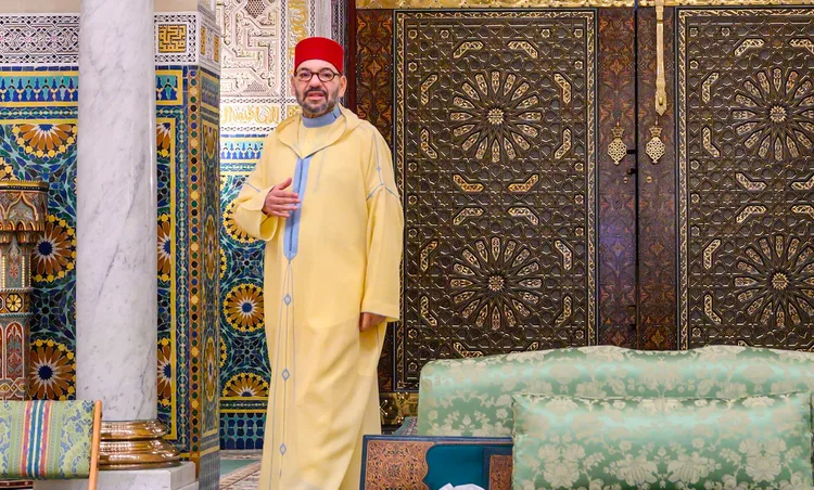أمير المؤمنين يترأس إحياء ذكرى المولد النبوي الشريف بالقصر الملكي العامر بمدينة الرباط (وزارة القصور الملكية والتشريفات والأوسمة